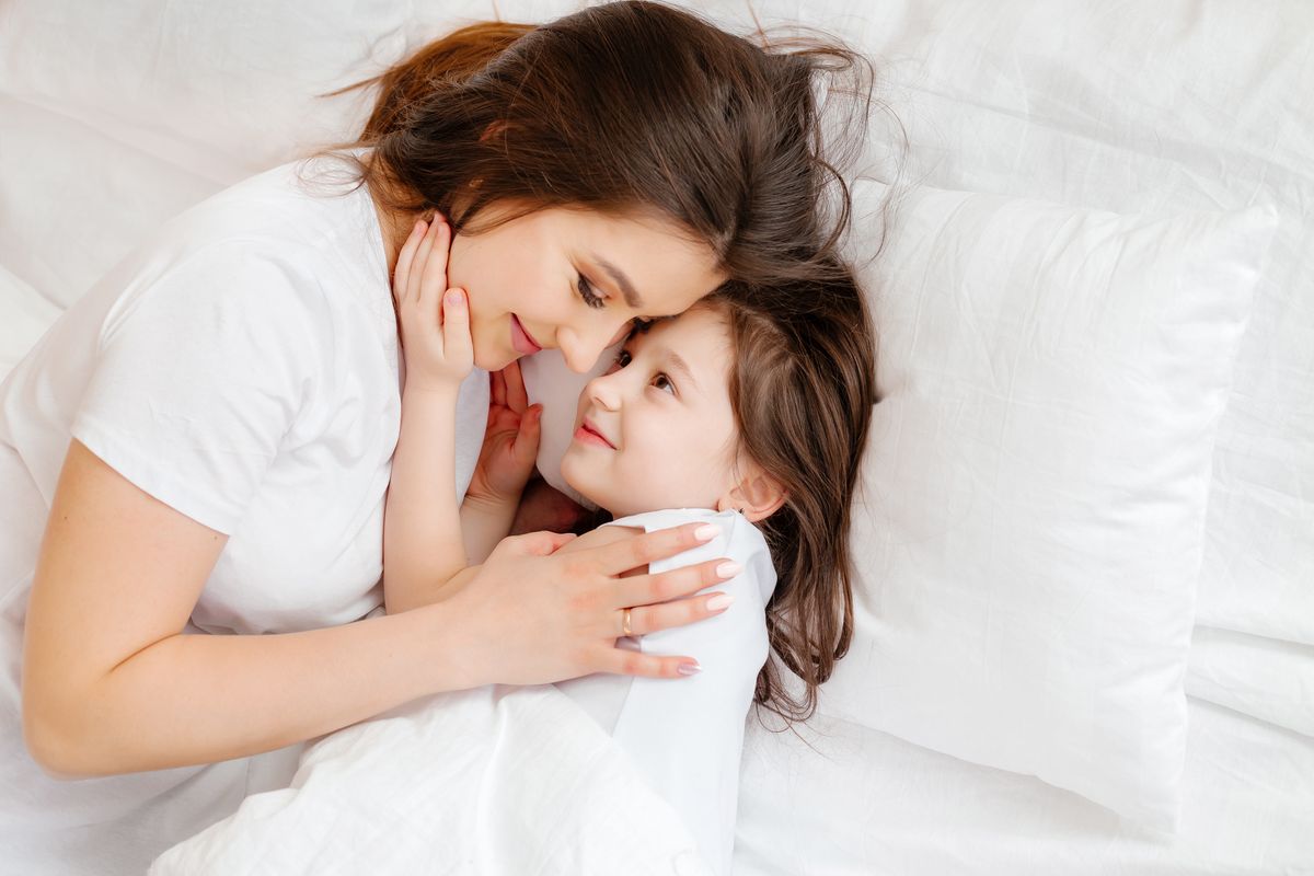 Mamma Figlia Abbraccio