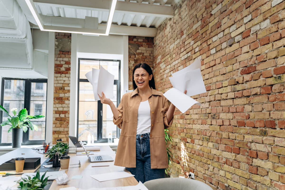 lavoro pazzia impazzire stress nervoso