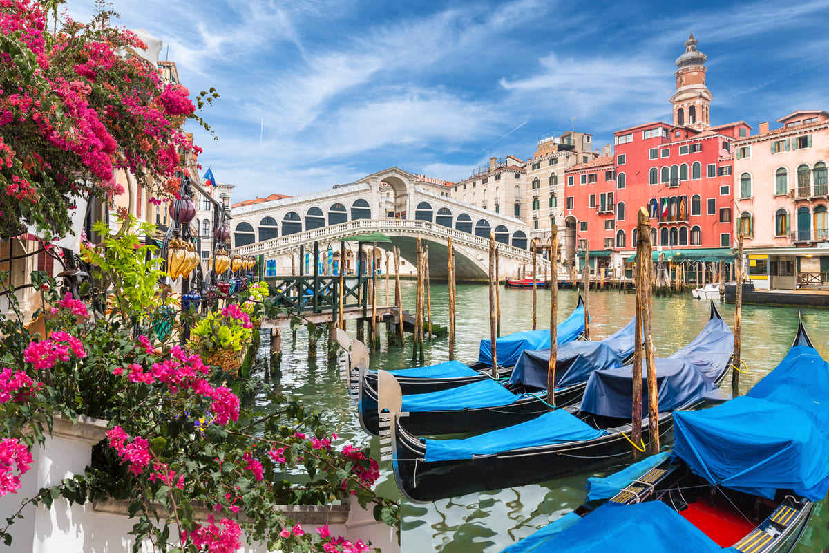 canal grande venezia gondole