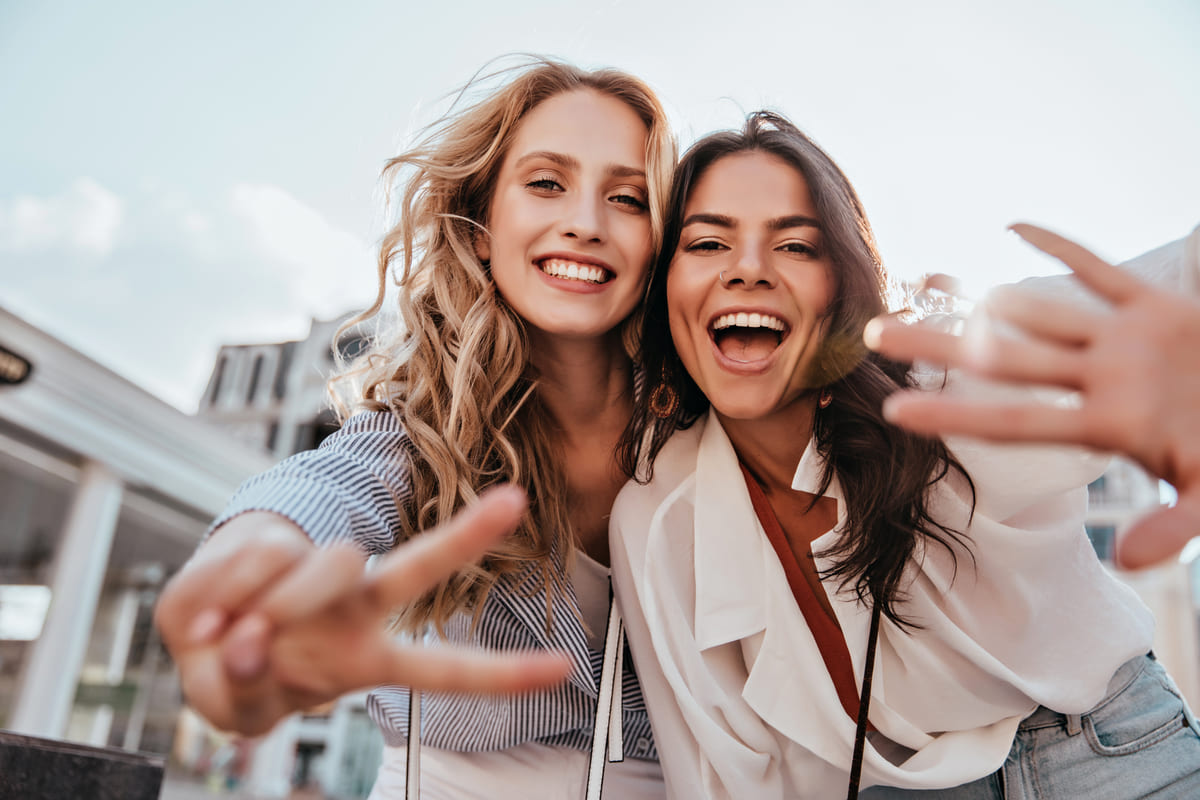 ragazze amiche divertimento