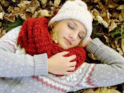DONNA DORMIRE SONNO
