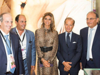 Martina Colombari per Bronzallure
