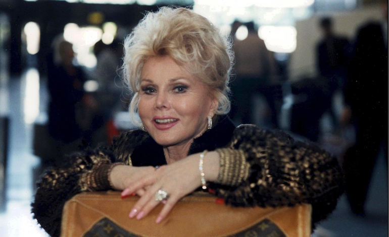 Si è spenta la stella del cinema Zsa Zsa Gabor.