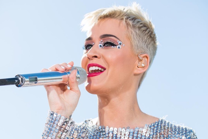 Katy Perry testa rasata