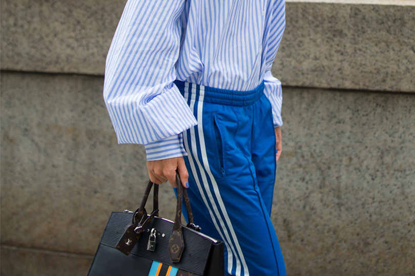 Pantaloni della tuta: il capo must da sfoggiare quest’autunno