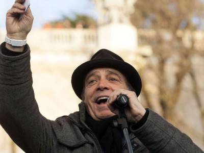 Enrico Montesano