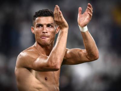 CRISTIANO RONALDO