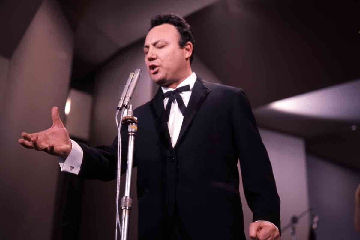 Claudio Villa