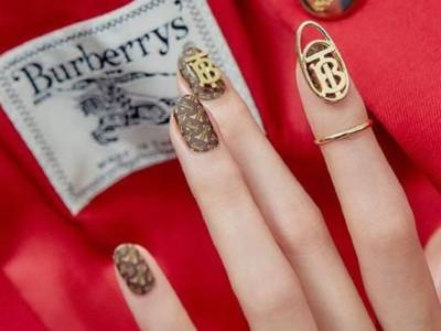 logo nail art