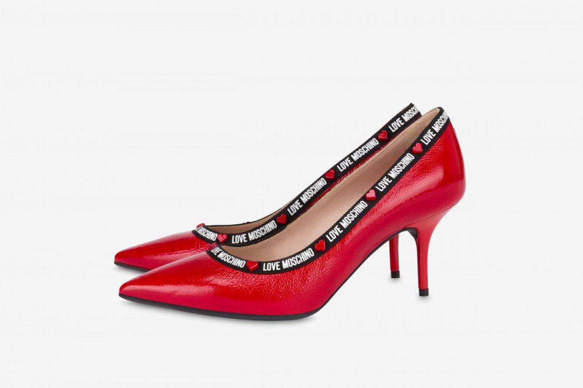 décolleté love moschino