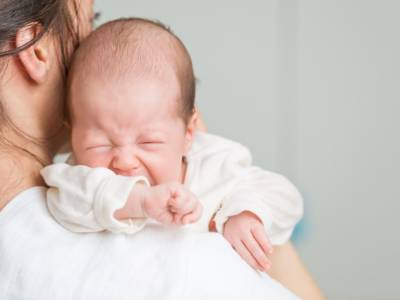 Neonato che piange