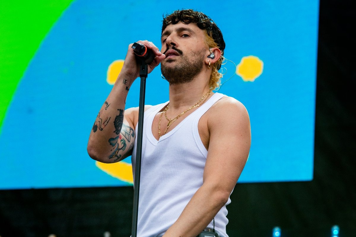 Aiello si esibisce al concerto del Primo Maggio in Piazza San Giovanni