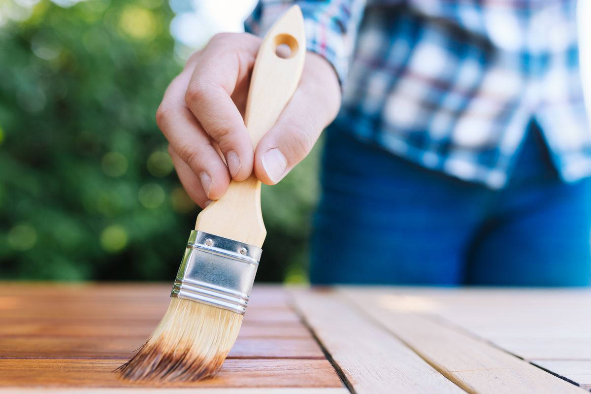 verniciare legno