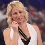 Maria De Filippi conduce la 9ª edizione del programma televisivo