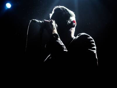 Cantante su palco