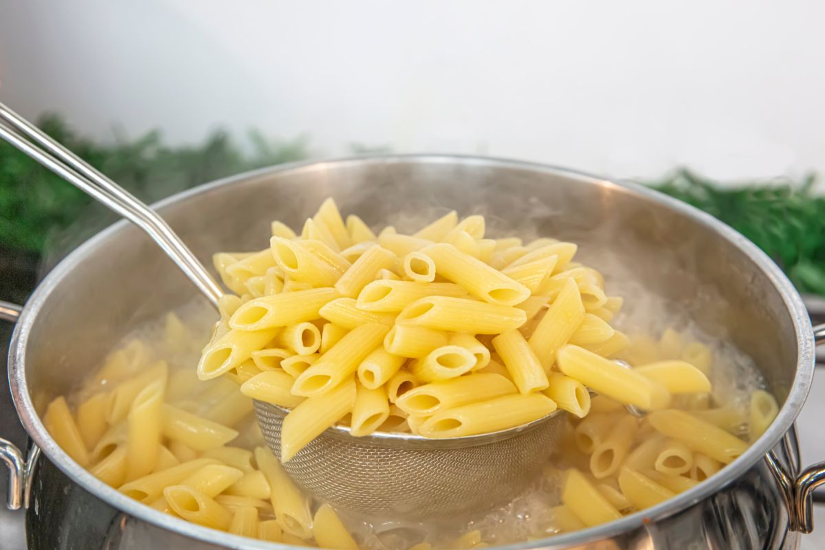 scolare pasta scolapasta metallo