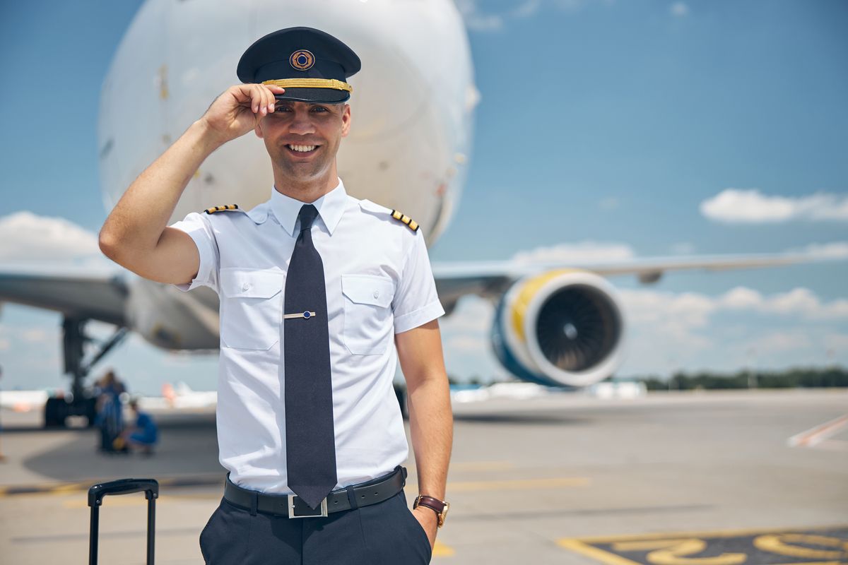 capitano aereo pilota