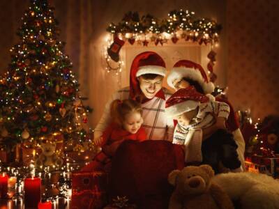 natale famiglia luci magia albero