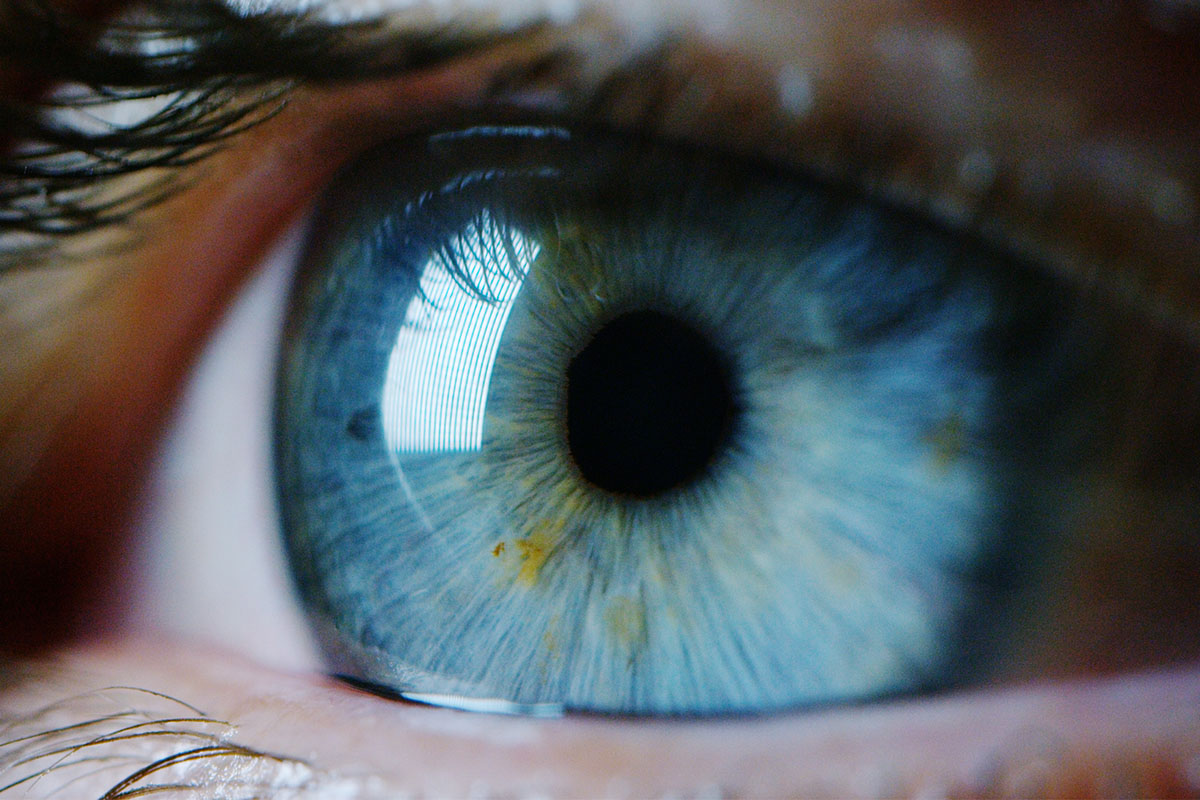 Occhio blu