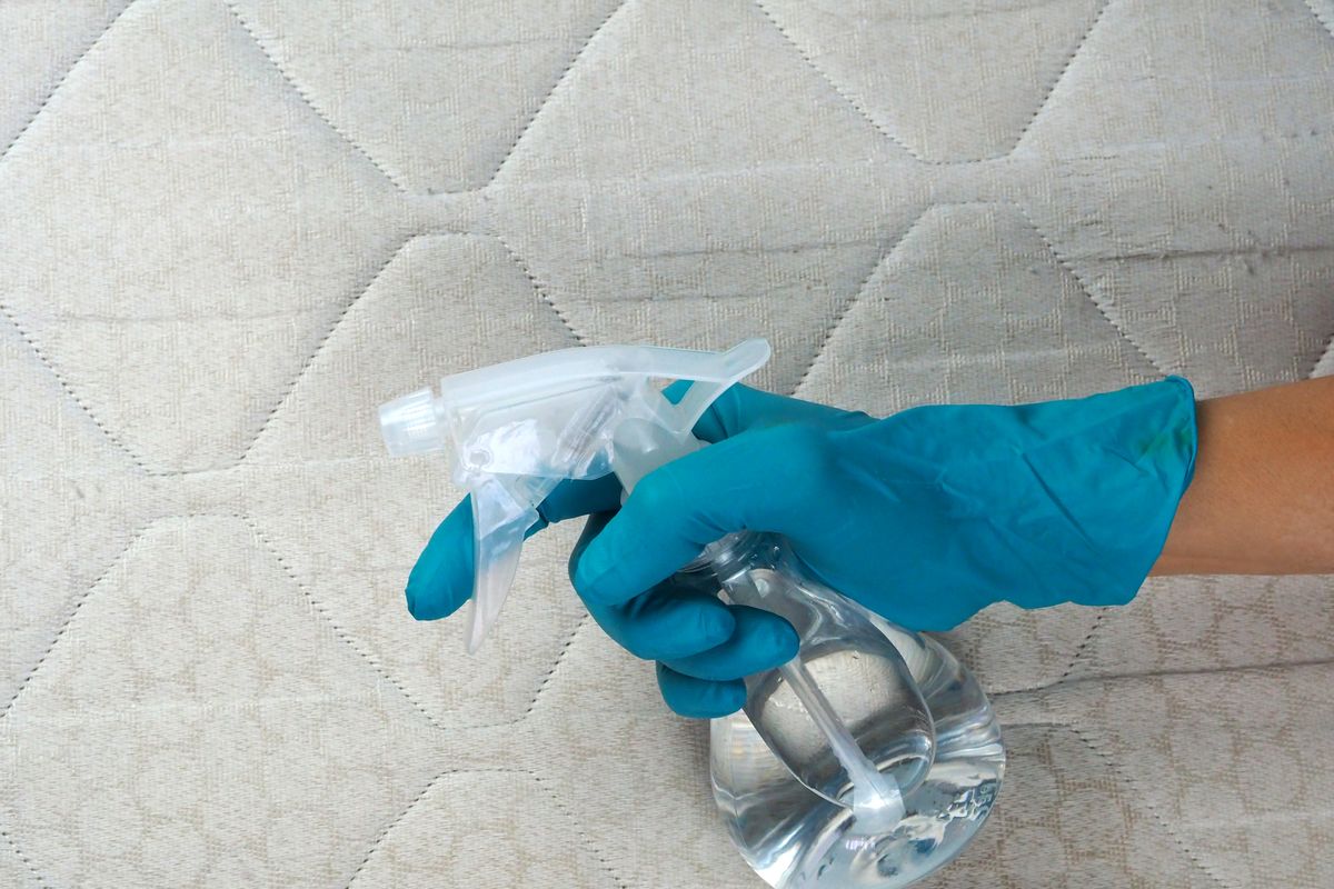 spray pulizia materasso
