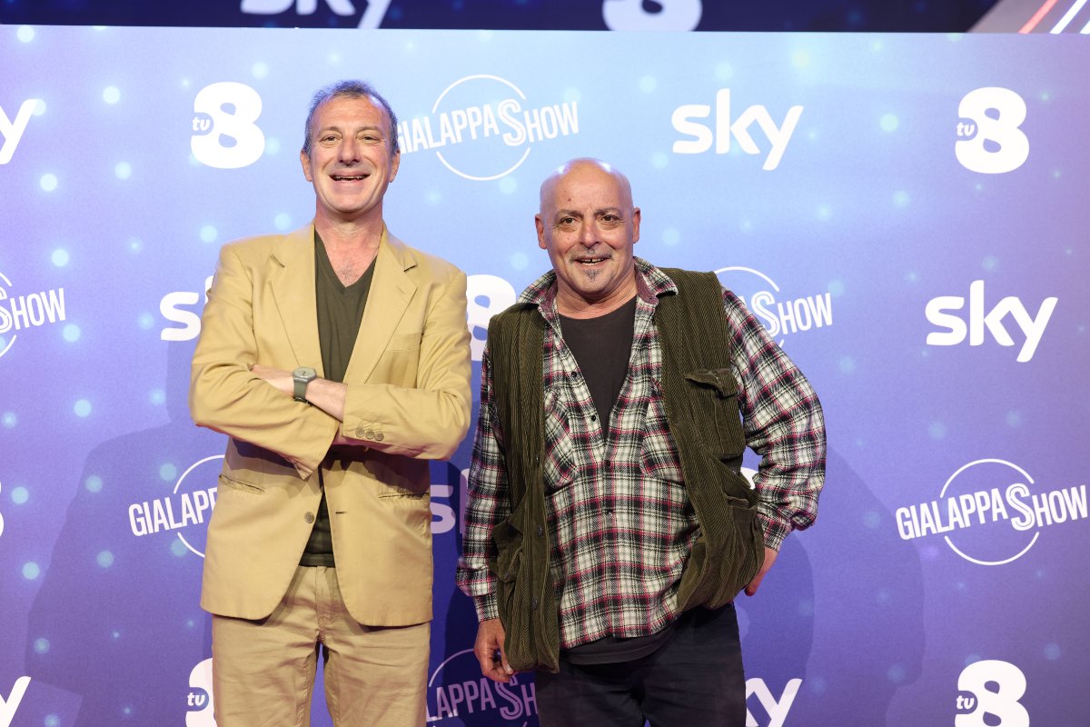 Il 9 maggio 2023 a Milano, allo Studio 7, Enrique Balbontin e Andrea Ceccon sono presenti al photocall di “Gialappashow”.