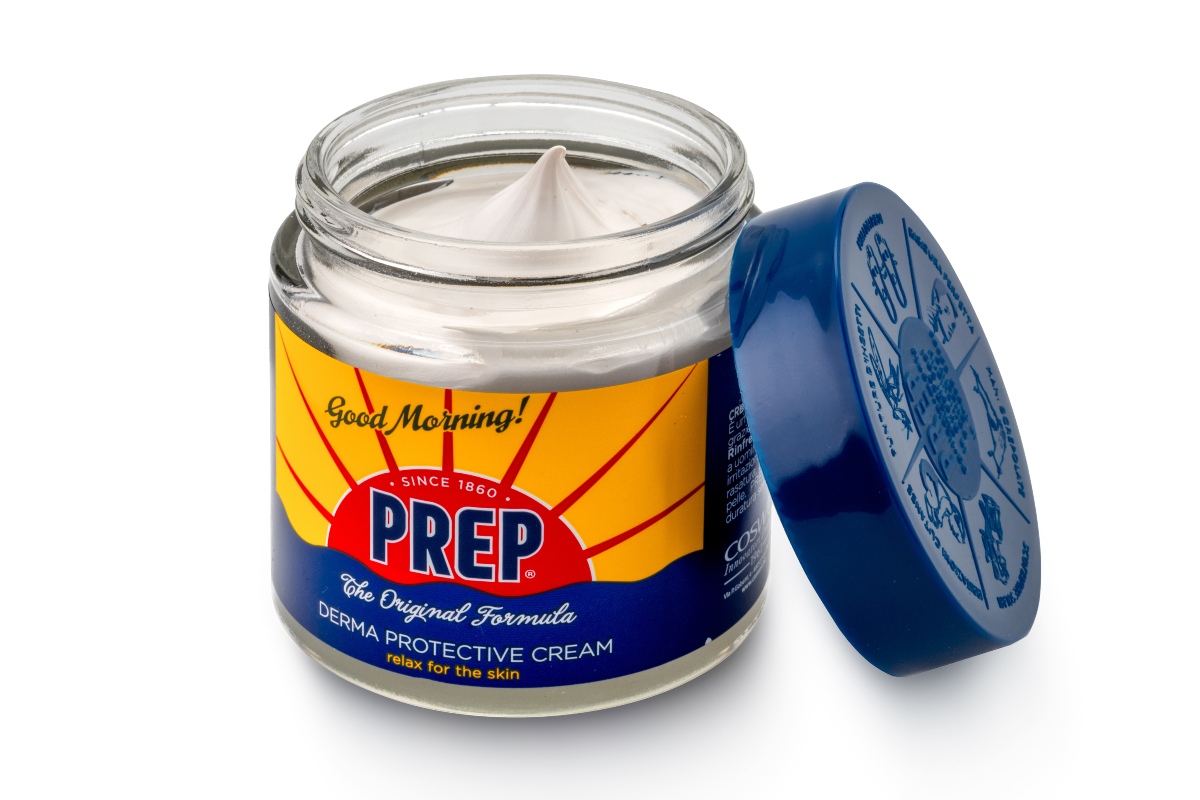 Barattolo aperto di Crema Dermoprotettiva Prep.