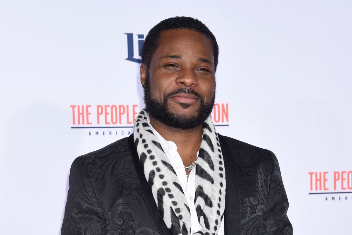 Alla prima di The People v. O.J. Simpson: American Crime Story, a Westwood, California, il 27 gennaio 2016, arriva Malcolm Jamal Warner