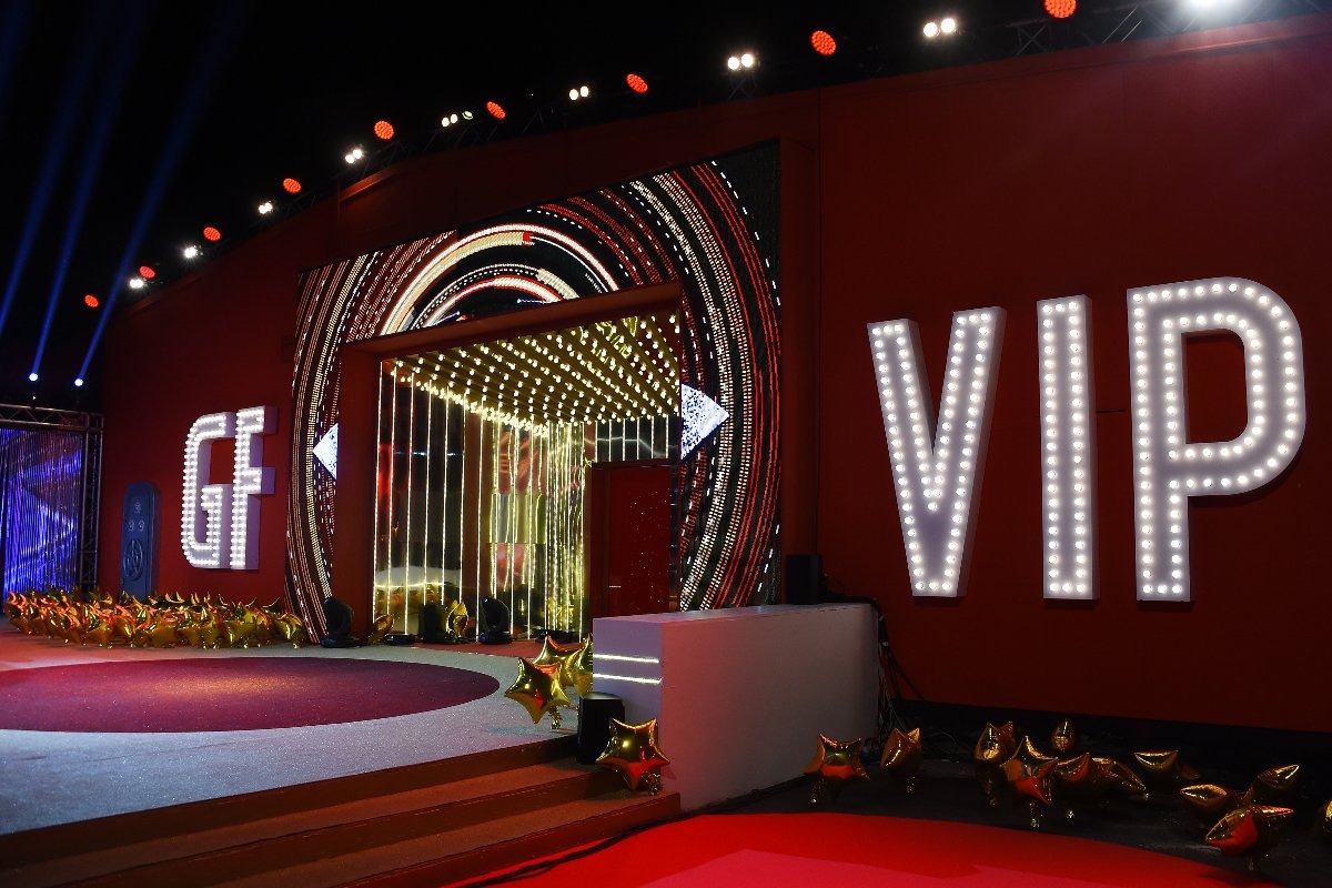La prima puntata del Grande Fratello Vip 6 negli studi di Cinecittà
