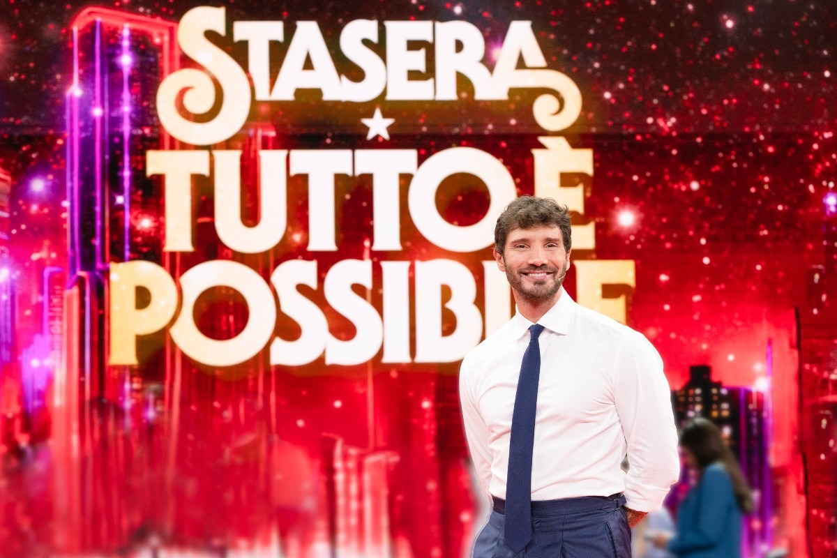 Stefano De Martino durante la seconda puntata del programma Rai 2 “Stasera tutto è possibile” 2026
